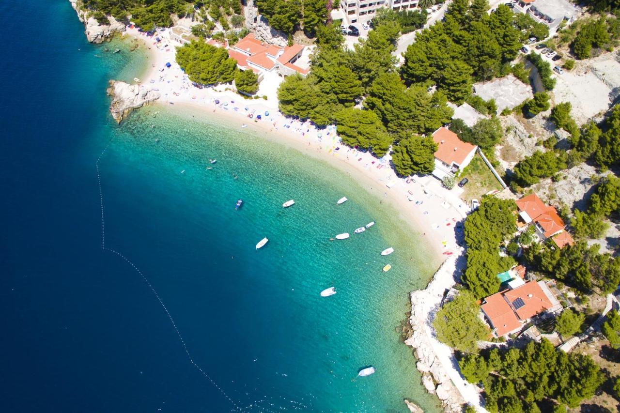 Rooms With A Parking Space Brela, Makarska - 17281 Exterior photo